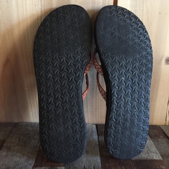 SOLD 🏝Teva Olowahu Women's Flip Flops Summer Sand - Picture 6 of 7